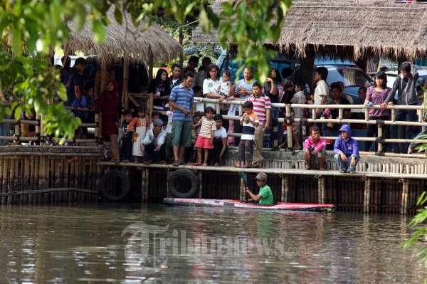Wisata Bahari di Situ Cipondoh