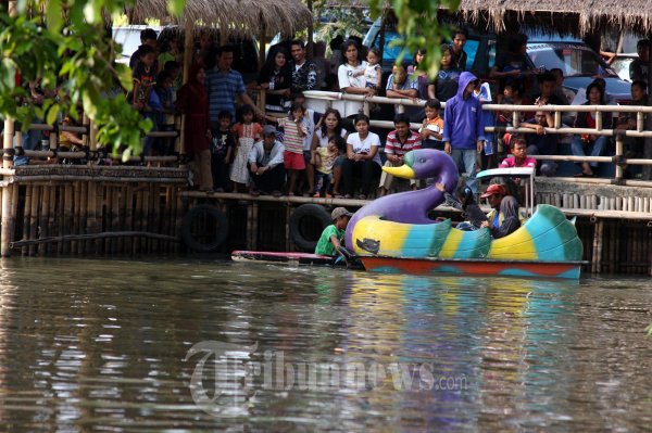 Wisata Bahari di Situ Cipondoh