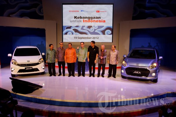 Peluncuran Mobil Daihatsu Ayla dan Toyota Agya