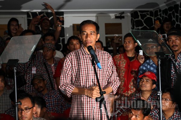 Jokowi Berikan Semangat Kepada Pendukung