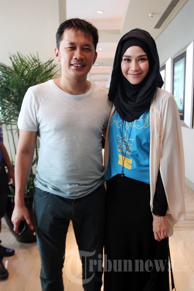 Zaskia Adya Mecca dan Hanung Bramantyo