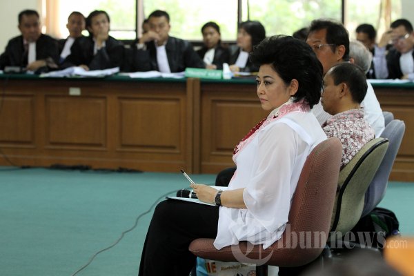 Hartati Murdaya Bersaksi di Sidang Gondo