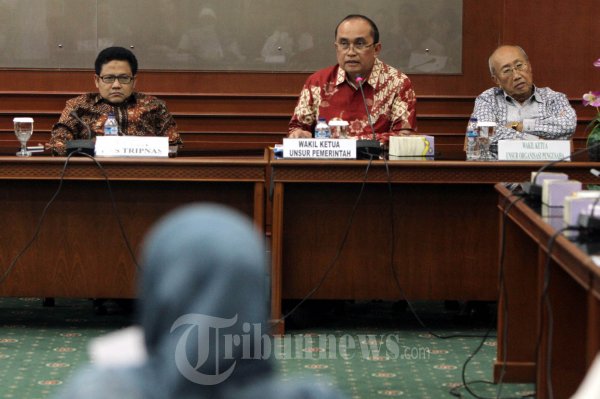 Pertemuan Tripartit Bahas Outsourcing