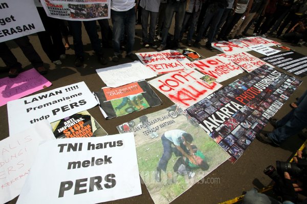Jurnalis Tolak Kekerasan TNI
