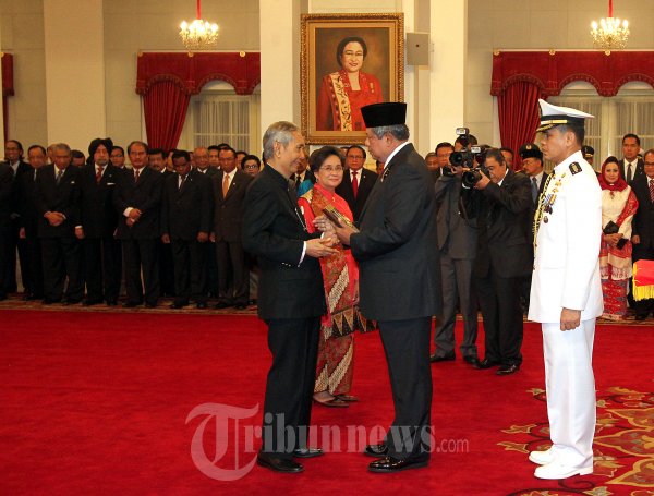 Penganugerahan Gelar Pahlawan Soekarno-Hatta