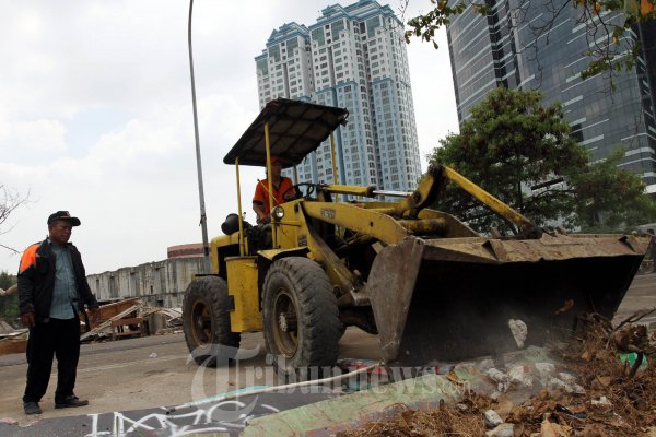 Pembongkaran untuk Jalan Alternatif
