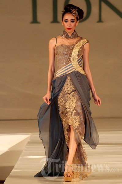 Fashion Show Kondangan Peranakan Tionghoa