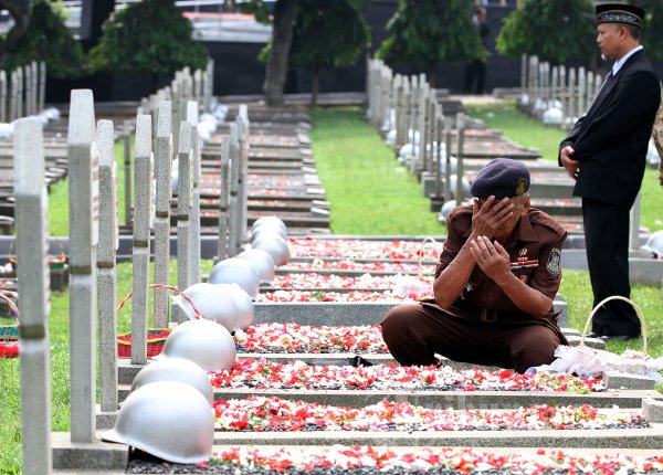 Veteran Tabur Bunga