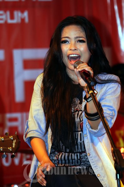 Kotak Launching Album Terbaik