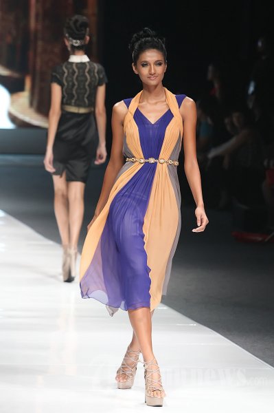 Fashion Show Karya Sebastian Gunawan