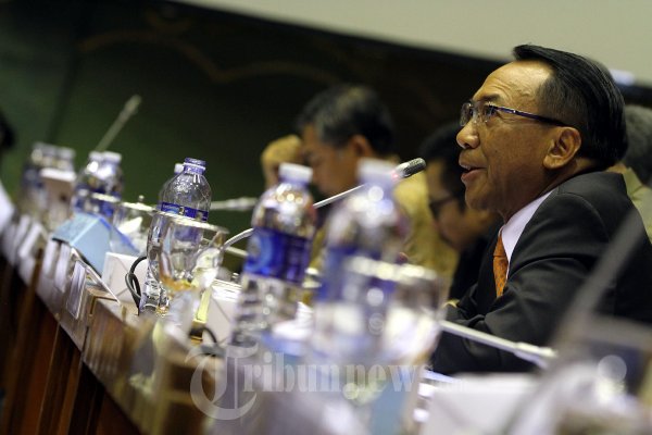 Menteri ESDM Hadiri RDP Komisi VII