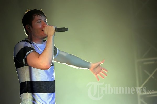 Konser Owl City