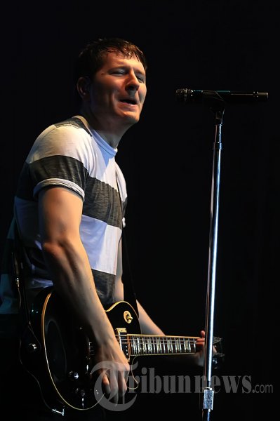 Konser Owl City