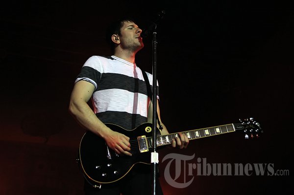 Konser Owl City
