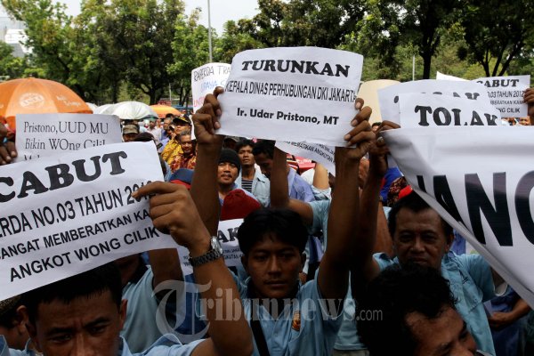 Demo Sopir Angkot