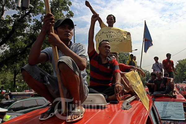 Demo Sopir Angkot