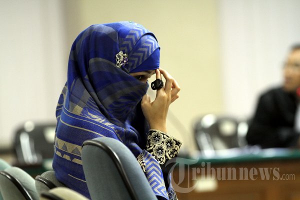 Sidang Neneng Sri Wahyuni