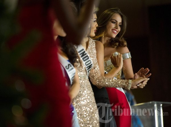 Puteri Indonesia 2011 Maria Selena Diajang Miss Universe 2012