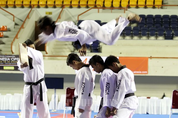 Pembukaan Taekwondo Championships Indonesia Open