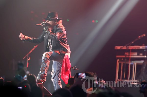 Konser Guns n Roses