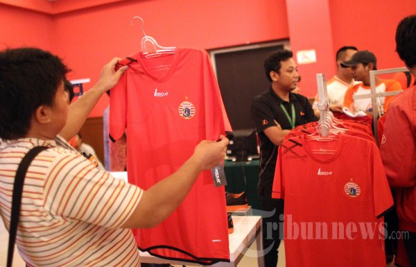 Kostum Baru Tim Persija Jakarta