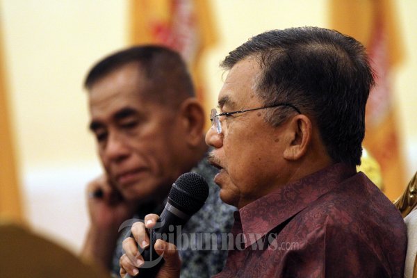 Jusuf kalla dan Ryamizard Riacudu dalam Dialog Nasional