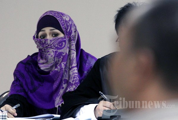 Sidang Neneng dengan Saksi Timas Ginting