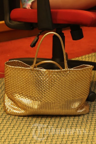 Tas Cinta Laura