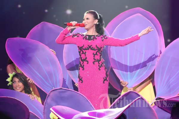 Rossa Tampil di HUT Indosiar
