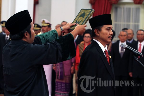 Menpora Disumpah
