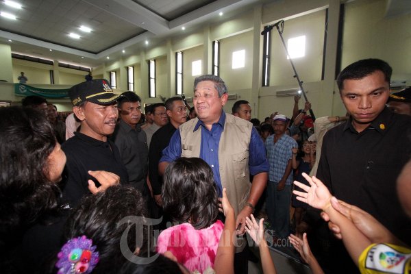 Presiden Sapa Pengunsi Banjir