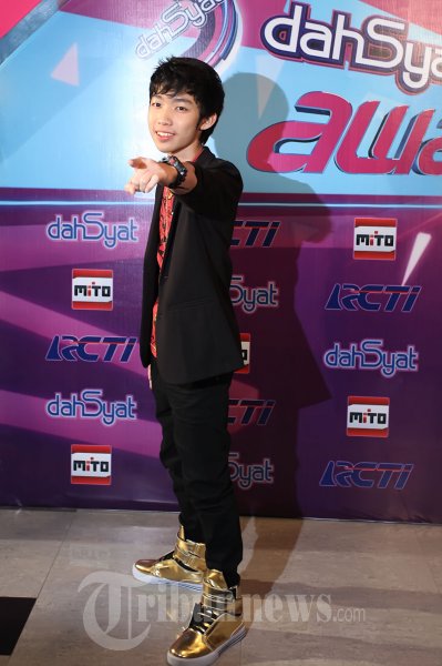 Gavin MJ di Dahsyatnya Awards 2013