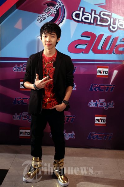 Gavin MJ di Dahsyatnya Awards 2013