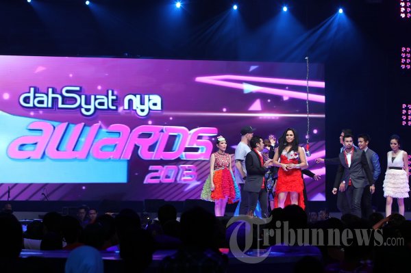 Malam Puncak Dahsyatnya Awards 2013