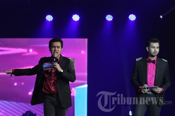 Malam Puncak Dahsyatnya Awards 2013
