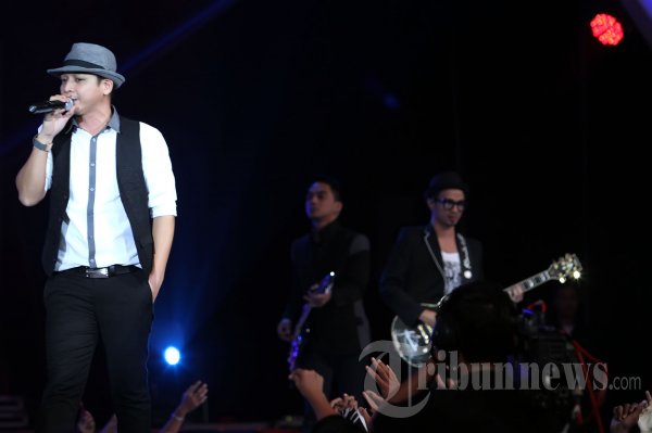 Ungu di Dahsyatnya Awards 2013