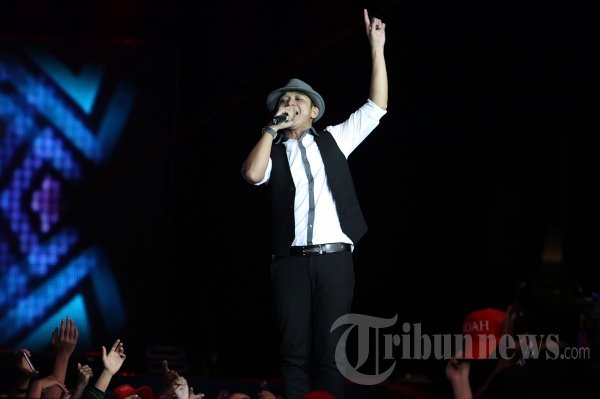 Ungu di Dahsyatnya Awards 2013