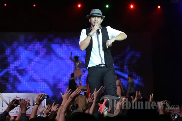 Ungu di Dahsyatnya Awards 2013