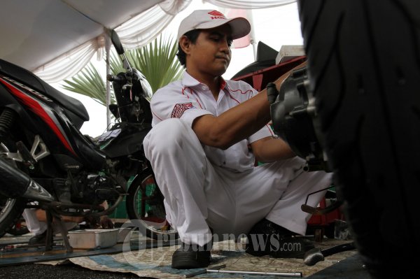 Service Motor Gratis Korban Banjir