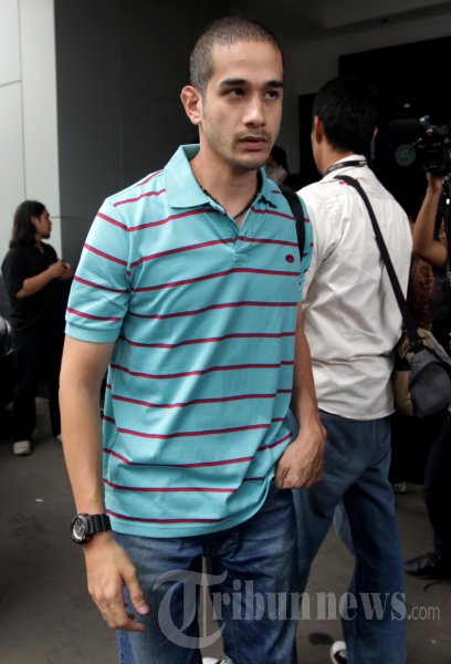 Okan Cornelius Kunjungi Raffi Ahmad