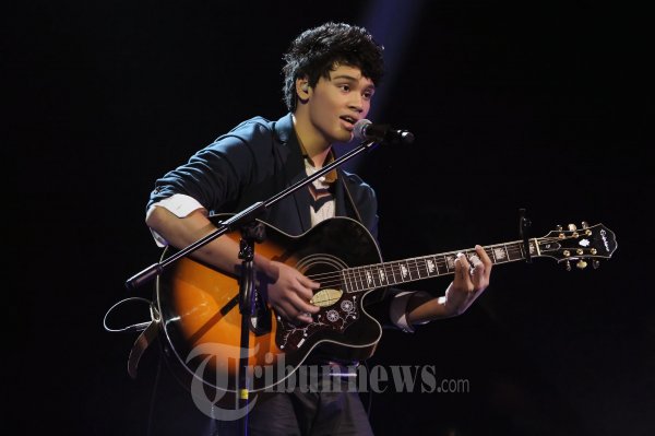 Mikha Angelo Finalis X Factor Indonesia