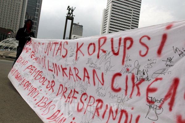 Unjuk Rasa Tuntaskan Kasus Korupsi