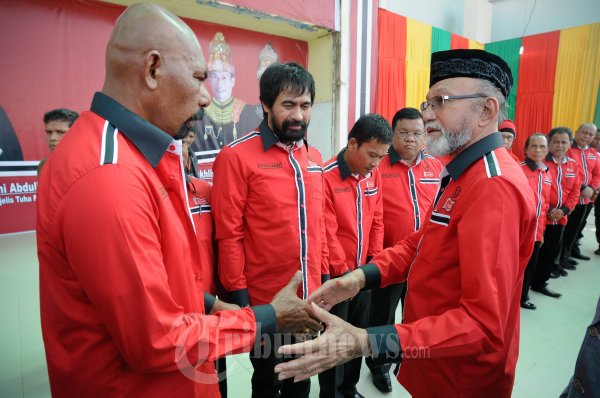 Pelantikan Pengurus Partai Aceh