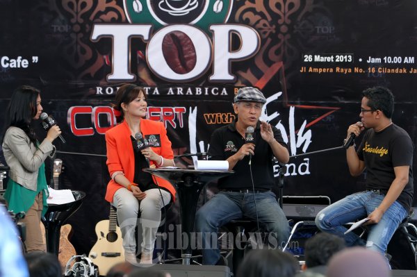 Konferensi Pers Konser Top Coffee bersama Iwan Fals