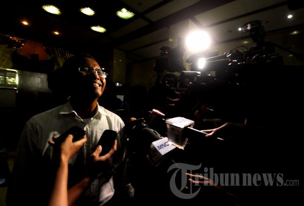 Dahlan Hadiri Rapat dengan Komisi VI