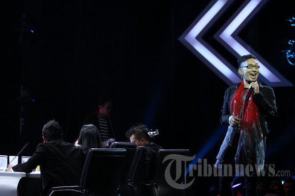 Isa Raja di Gala Show Ke-8 X Factor Indonesia