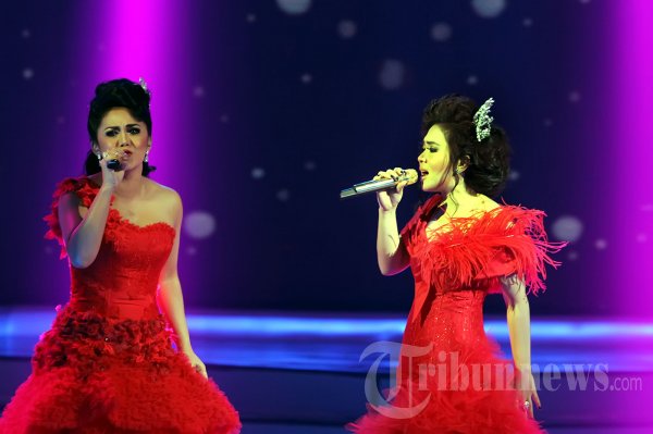 Krisdayanti dan Syahrini di ASI 2013