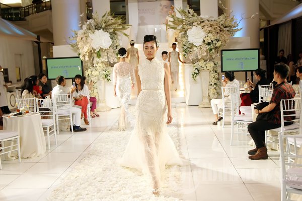 Fashion Show Plaza Indonesia Bridal & Jewelry Show 2013