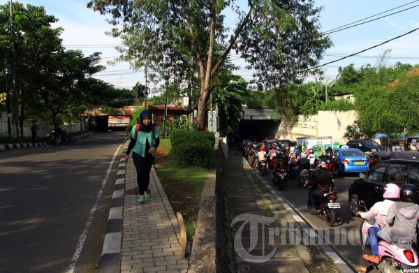 Penutupan Jalan Tambak Selama 1 Tahun