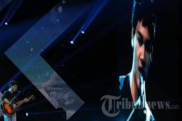 Mikha Angelo di Gala Show Ke-10 X Factor Indonesia